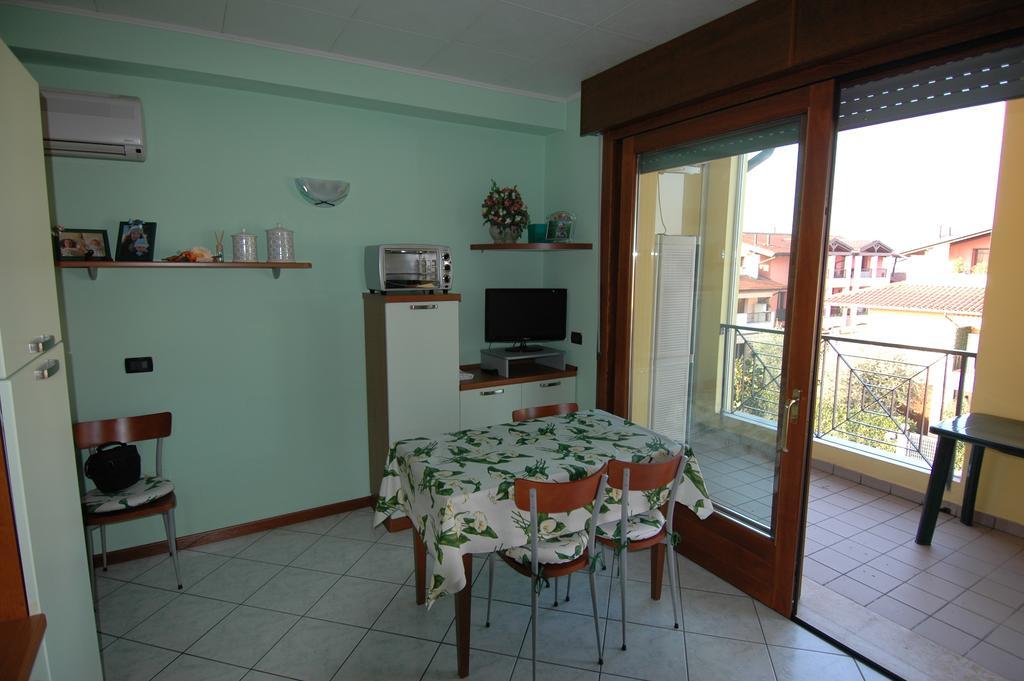 Appartamento Alle Magnolie Sirmione Exterior photo
